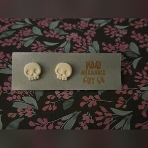 🆕️ Clay 💀Skull💀 Stud Earrings Made by Local Artist